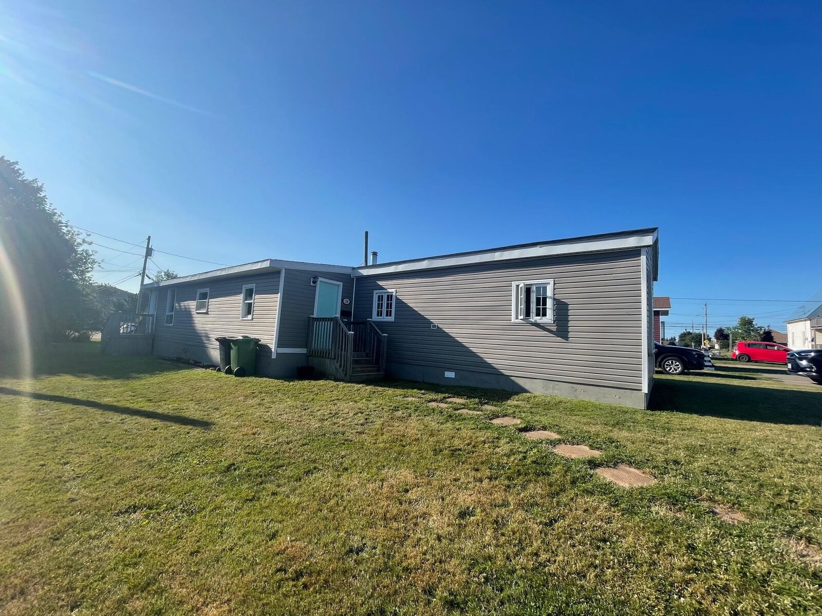 Property Photo:  16 West Drive  PE C1N 4E8 