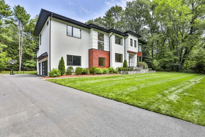 Property Photo:  18 Blueberry Lane  MA 02420 