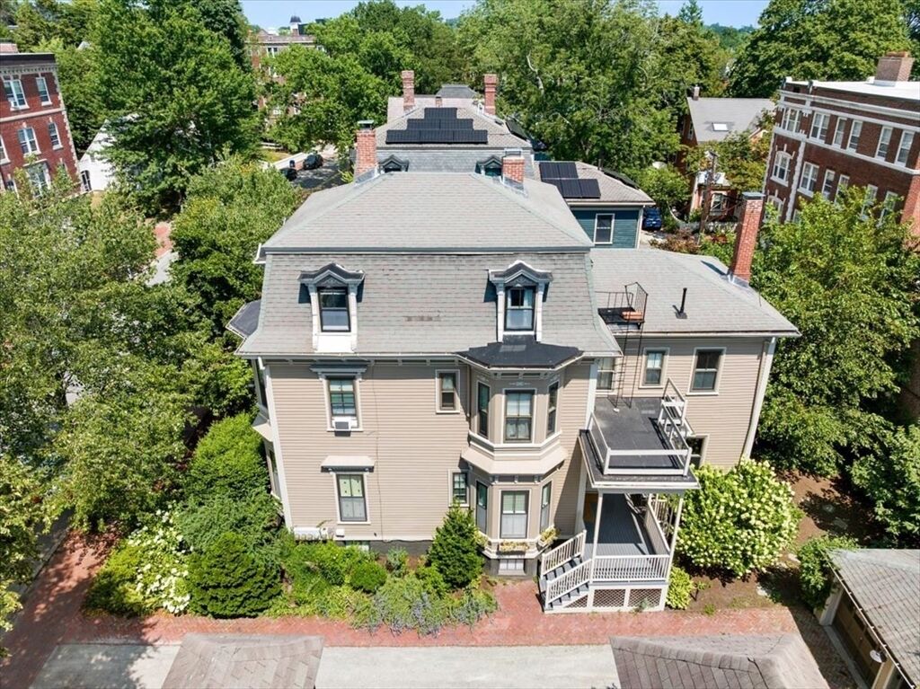 Property Photo:  26 Linnaean Street 3  MA 02138 