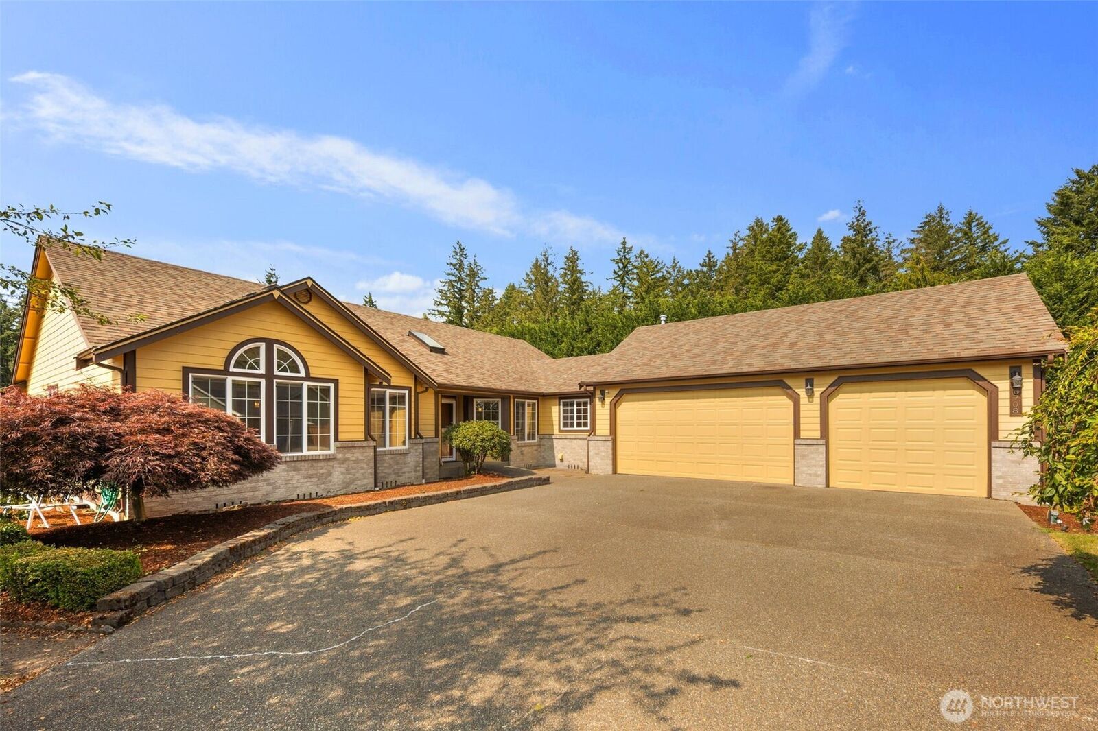 Property Photo:  6708  Oakbrook Court SE  WA 98513 