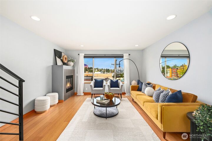 Property Photo:  4710  37th Avenue SW B  WA 98126 