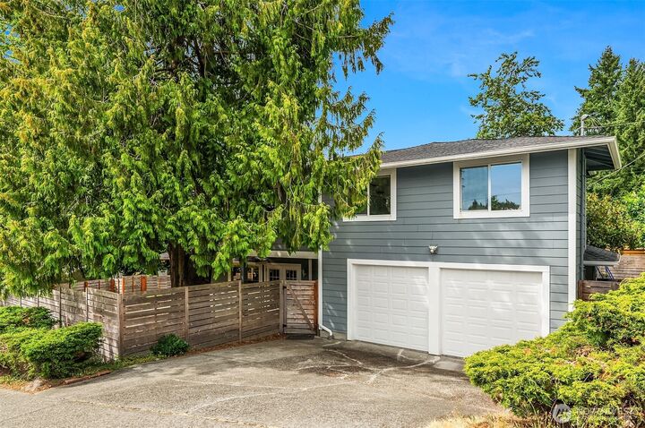 Property Photo:  7002  29th Avenue NE  WA 98115 
