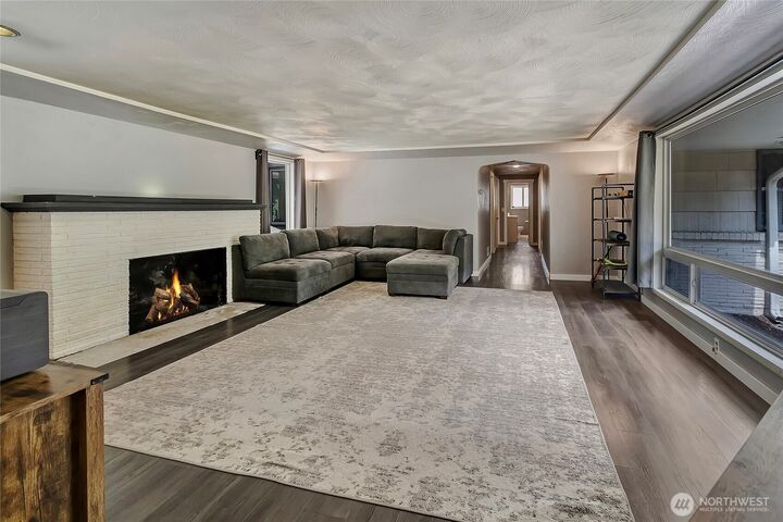 Property Photo:  7810  25th Avenue E  WA 98404 