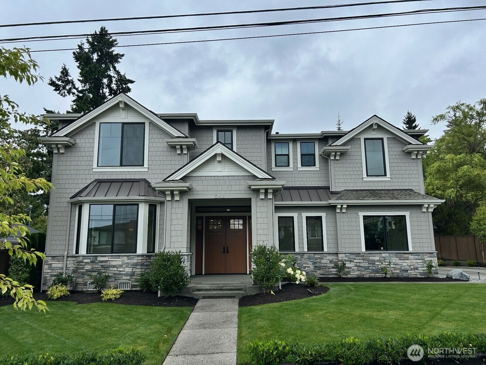 Property Photo: 648 11th Avenue WA 98033