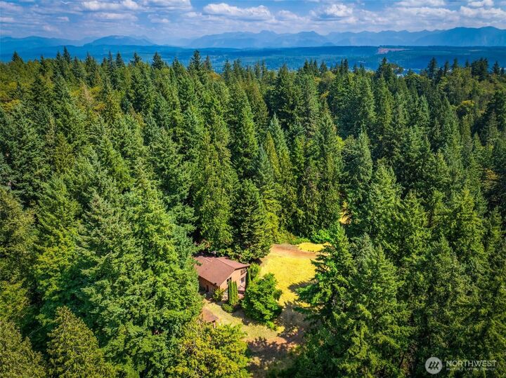 Property Photo:  1621  290th Avenue NE  WA 98014 