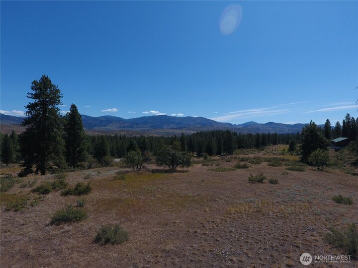Property Photo:  1  Perrow Drive  WA 98862 