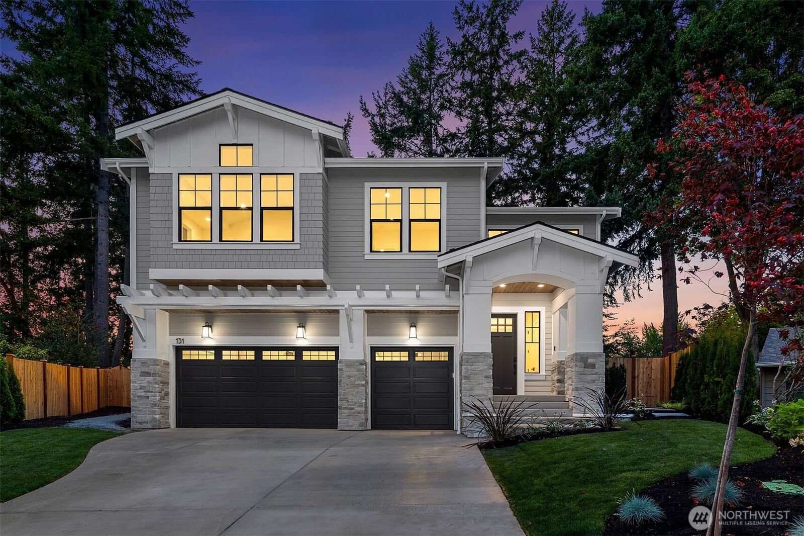 Property Photo:  131  163rd Place SE  WA 98008 