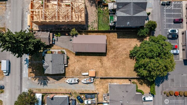Property Photo:  721 S Alder Street  WA 98233 
