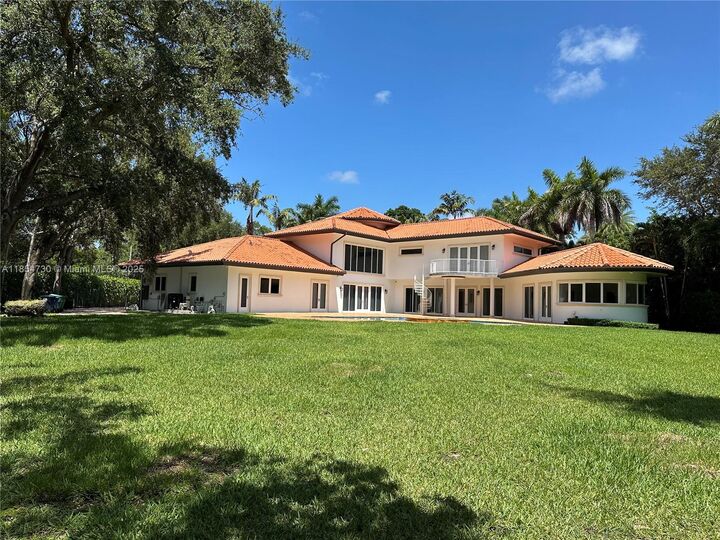 10600 SW 69th Ave  Pinecrest FL 33156 photo
