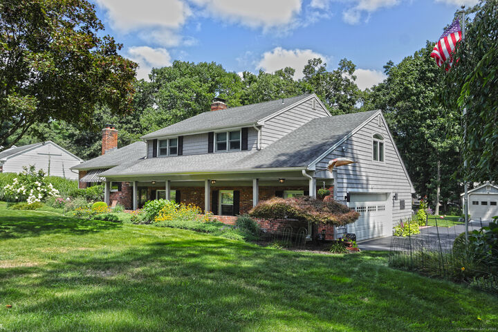 811 Indian Hill Road  Orange CT 06477 photo