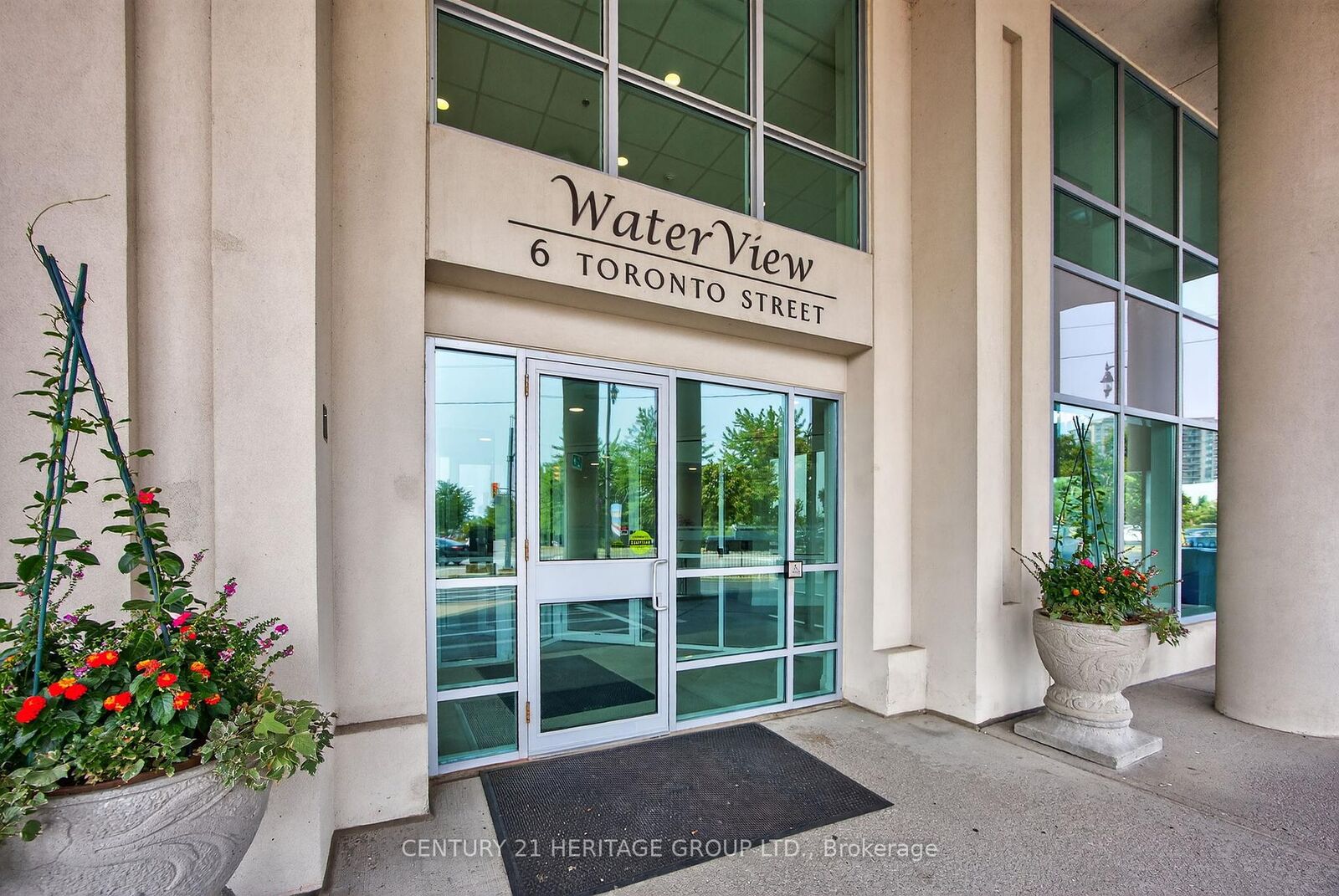 Property Photo:  6 Toronto Street 1008  ON L9S 3T7 
