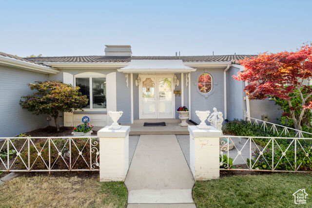 Property Photo:  1110 S Oak Hills Way  UT 84108 