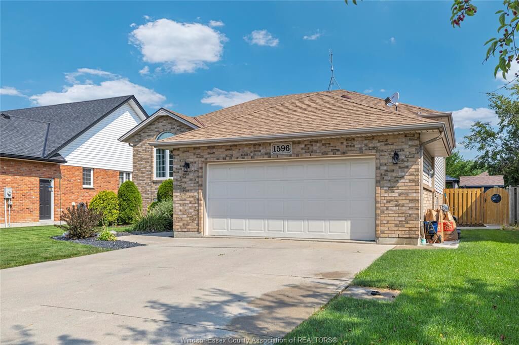 Photo de la propriété:  1596 Whitewood Drive  ON N0R 1A0 