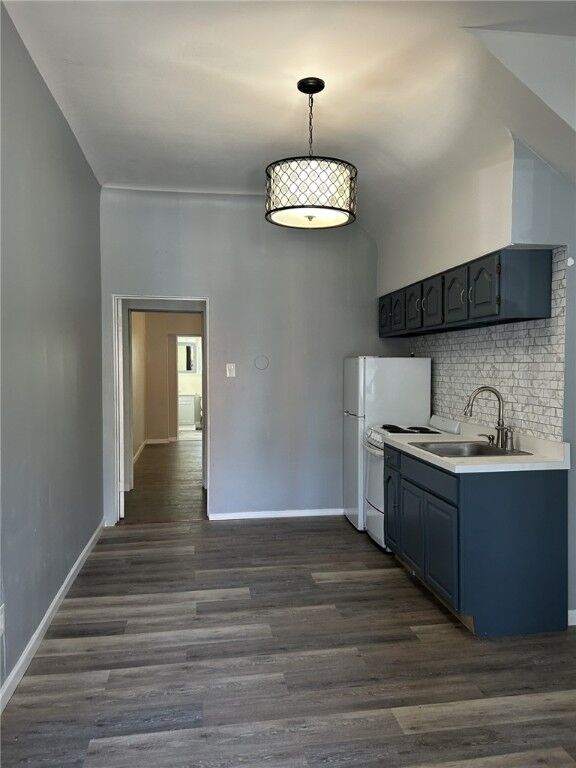 Property Photo: 310 Stratford Ave 1 PA 15232