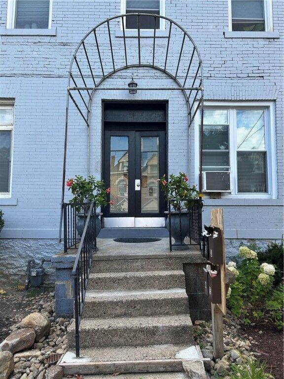 Property Photo:  310 Stratford Ave 1  PA 15232 