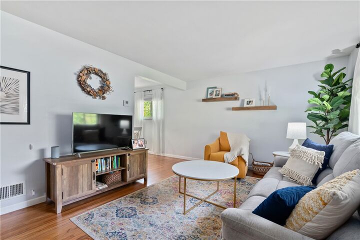 Property Photo: 102 Susan Drive PA 15220