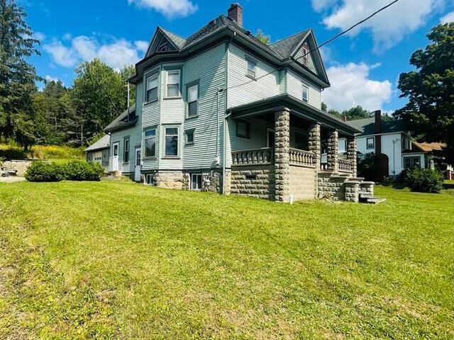Property Photo:  101 Oak Street  PA 16347 