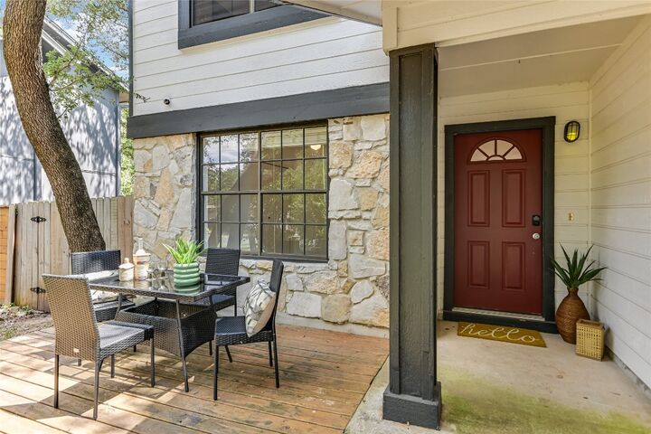 Property Photo:  7013 Tesoro Trail  TX 78729 