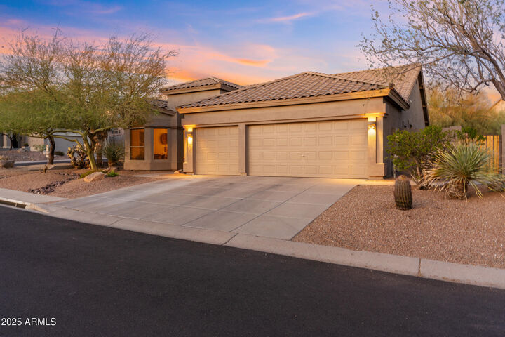 Property Photo: 3827 N Ladera -- AZ 85207