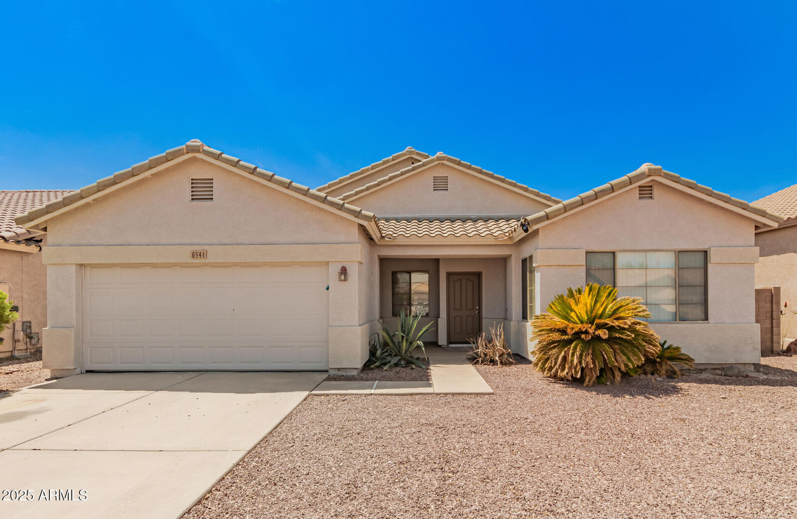 Property Photo: 6541 W Cordes Road AZ 85043