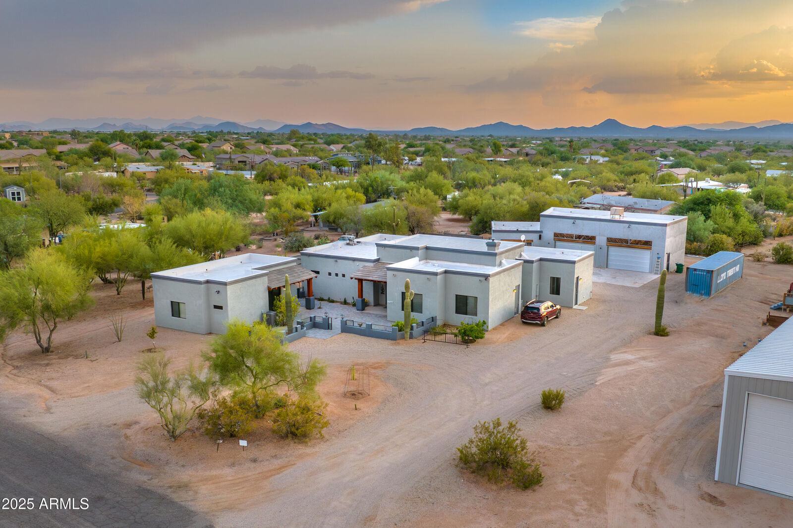Property Photo:  33610 N Rifleman Road 1  AZ 85331 