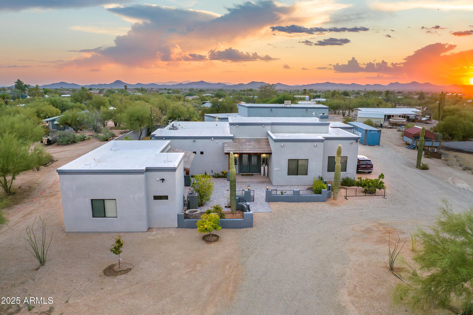 Property Photo:  33610 N Rifleman Road 1  AZ 85331 