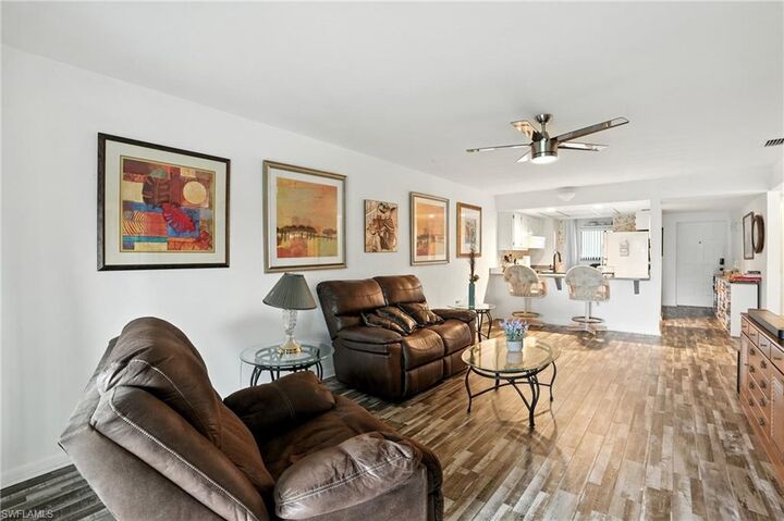 Property Photo: 2231 E 5th St 207 FL 33936