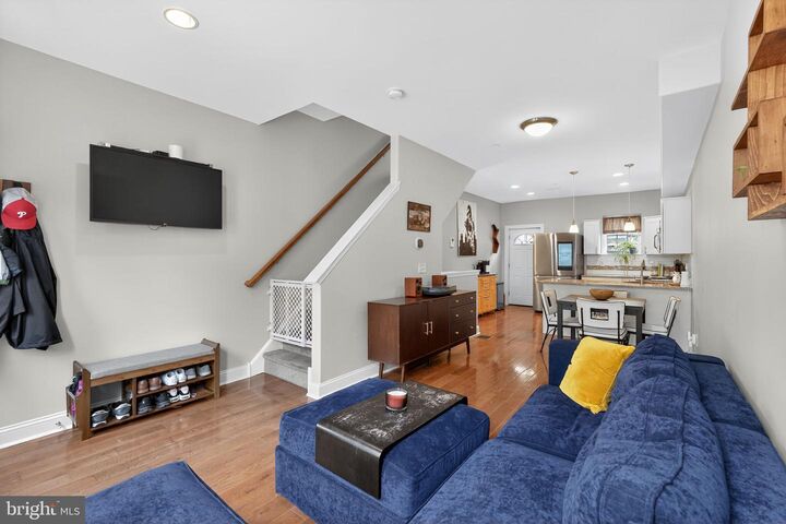 Property Photo: 419 Mercy Street PA 19148