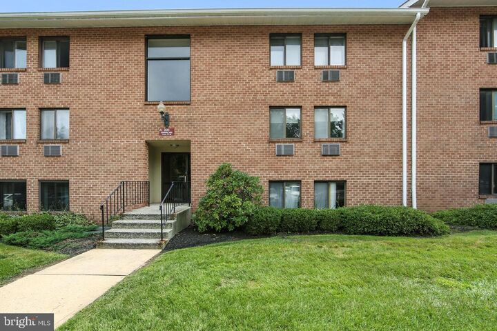 200 Winding Way J # 15  Downingtown PA 19335 photo