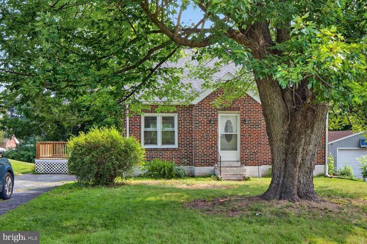 862 Englesville Hill Road  Boyertown PA 19512 photo