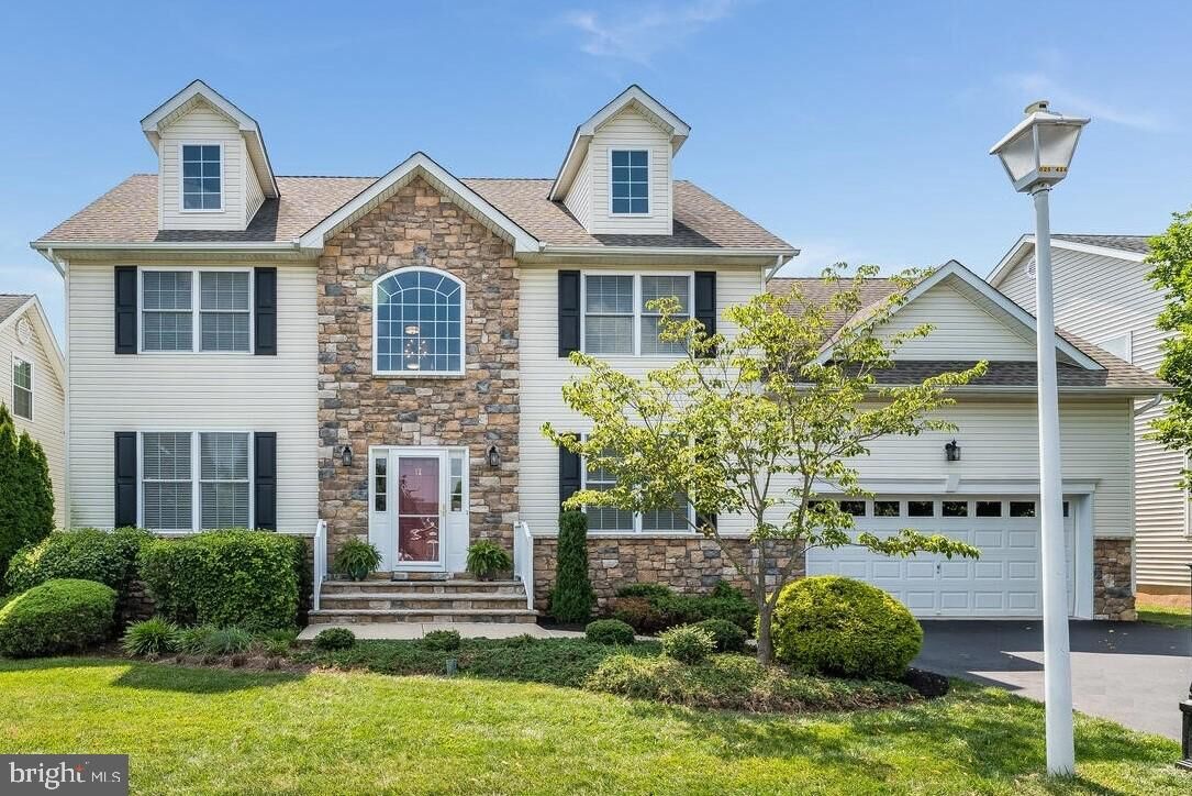 Property Photo: 12 Higgins Court NJ 08822