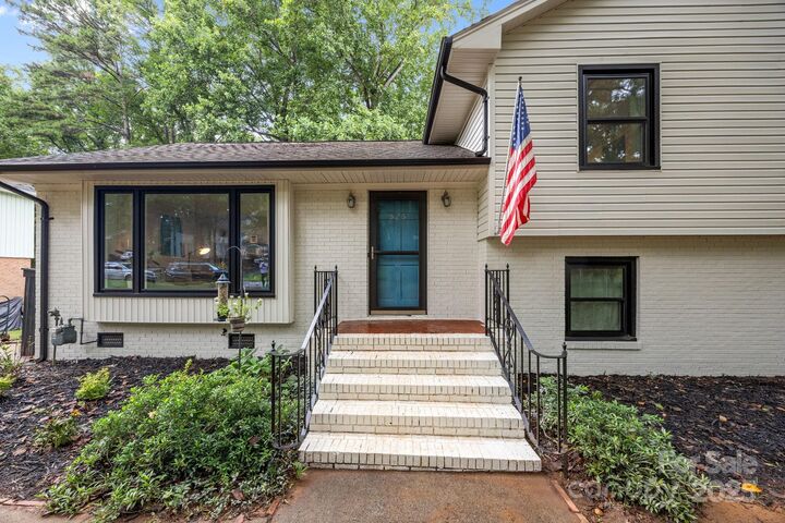Property Photo:  525 Kelford Lane  NC 28270 