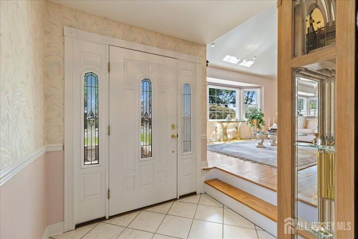Property Photo:  11 Jensen Road  NJ 08872 