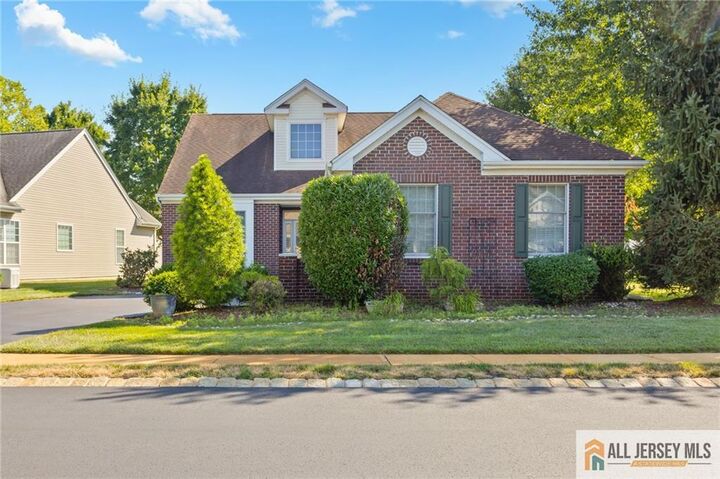 Property Photo:  297 Heather Way 297  NJ 08831 