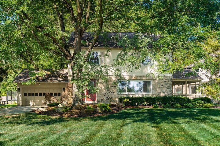Property Photo:  2506 Brookwood Road  OH 43209 