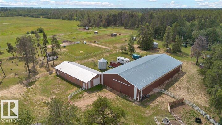 Property Photo: 57128 Rge Road 225 AB T0A 1N5