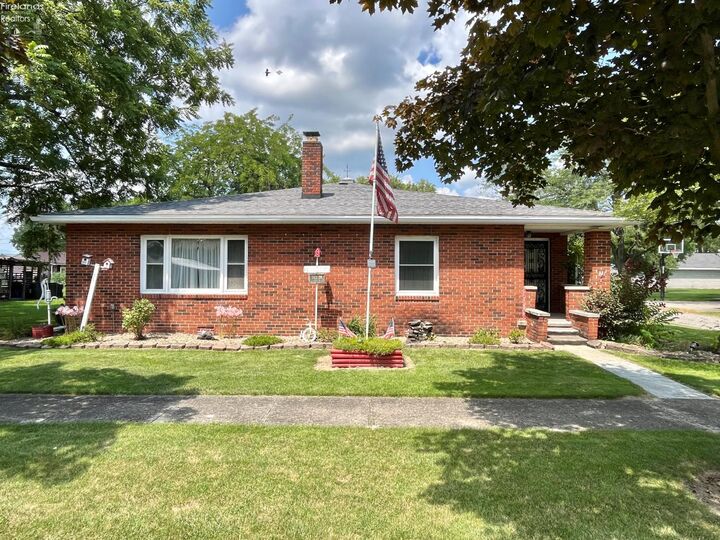 Property Photo: 111 E Sugar Street OH 45856