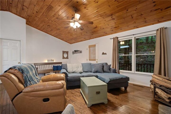 Property Photo:  8 White Oak Knoll  GA 30143 