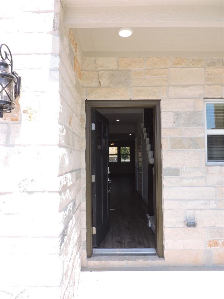 Property Photo: 7219 Cherrybark Oak Drive TX 77304