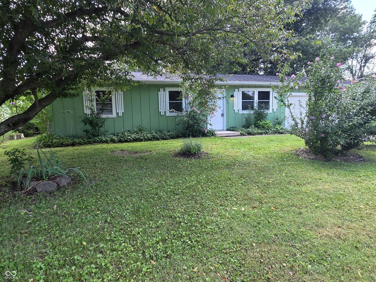 Property Photo: 751 Circle Court IN 46184