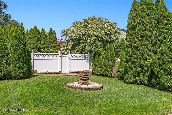 Property Photo:  11 Jensen Road  NJ 08872 