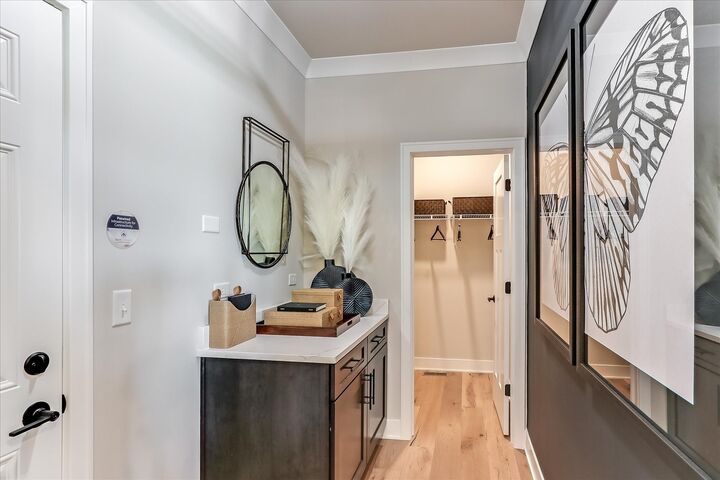 Property Photo:  201 Piper Glen Avenue  IL 60543 