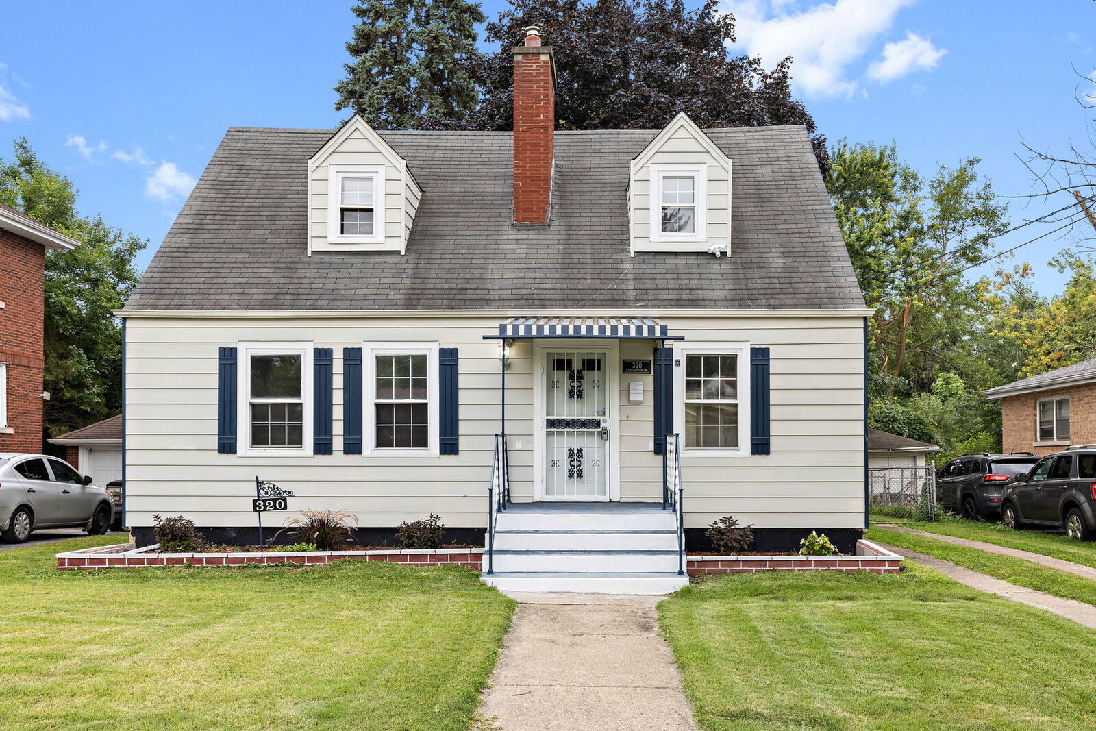 Property Photo:  320 Streamside Drive  IL 60426 