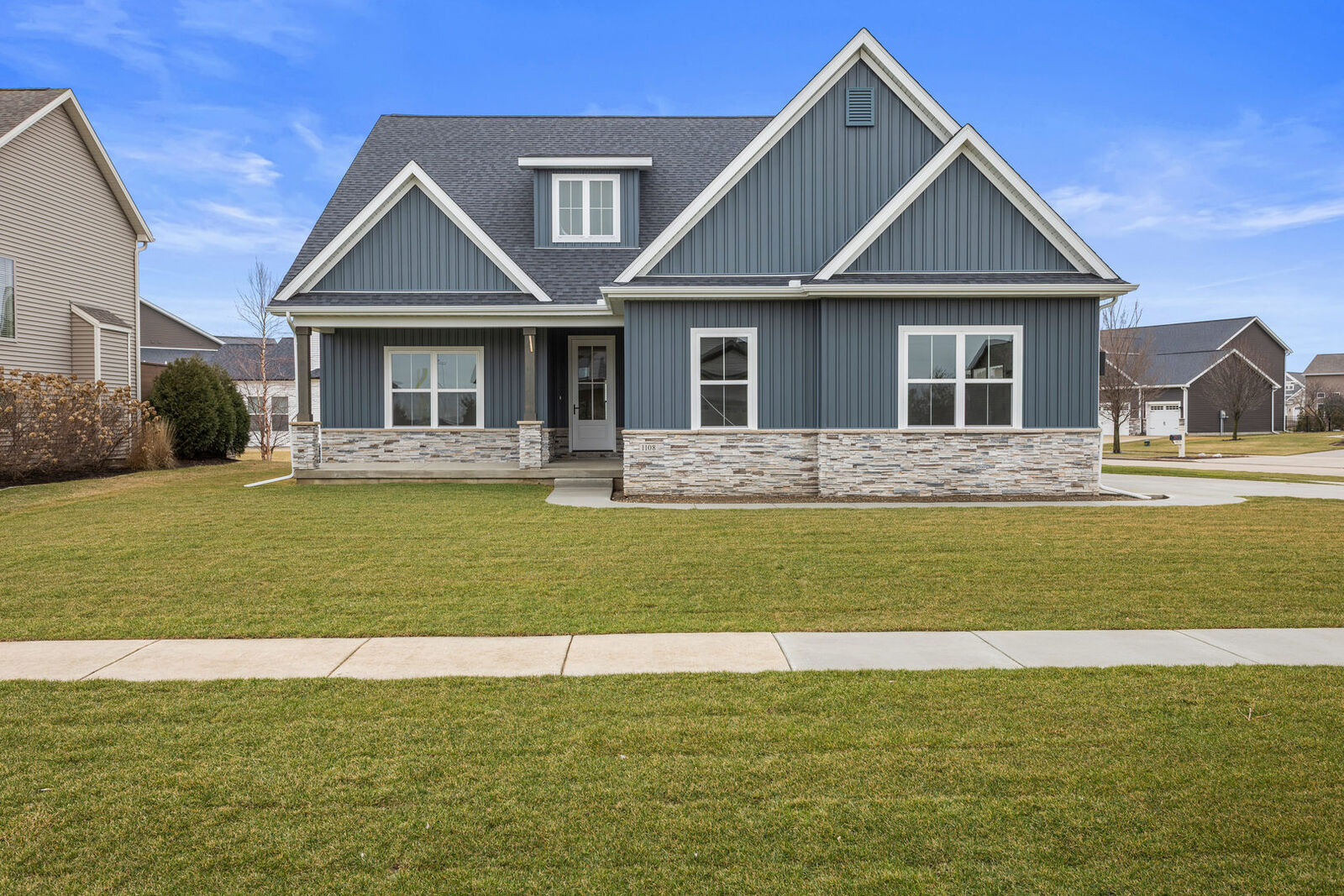 Property Photo:  1108 Glen Abbey Drive  IL 61822 