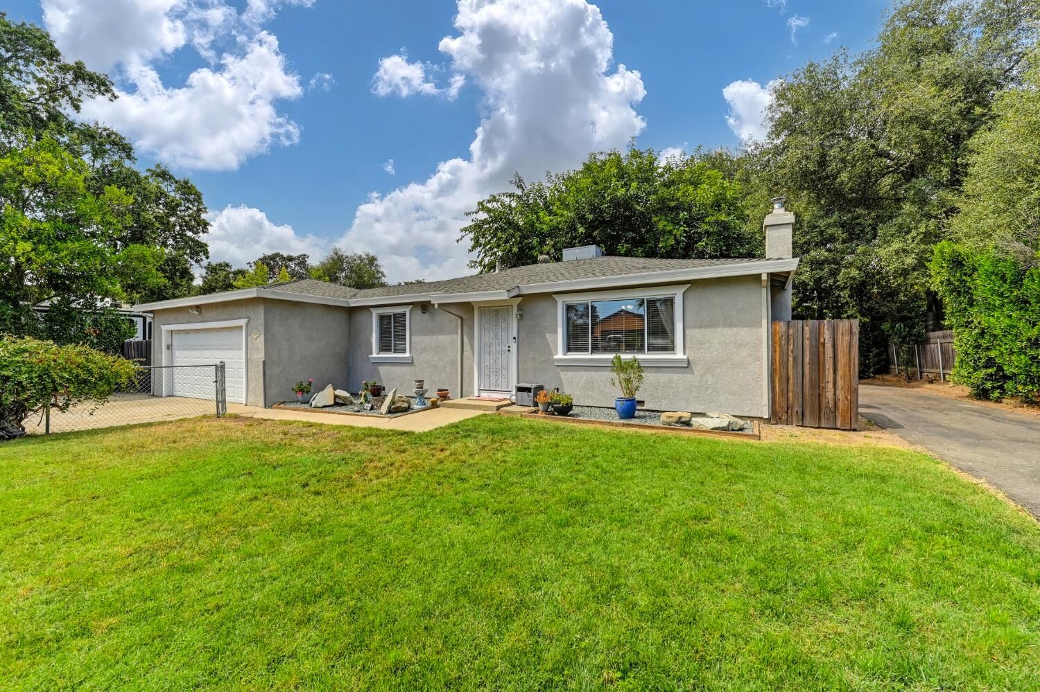 Property Photo: 7260 Mandarin Circle CA 95610