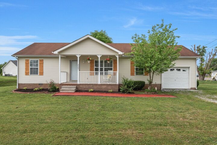 Property Photo: 2504 Floyd Ave TN 37127