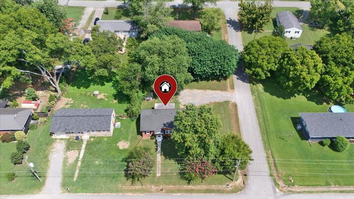 Property Photo:  219 Rolling Rd  TN 37160 