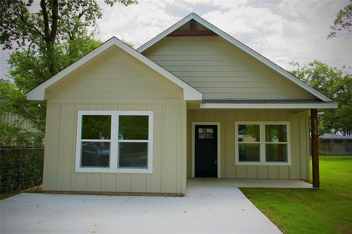 4224 Watt Avenue  Waco TX 76710 photo