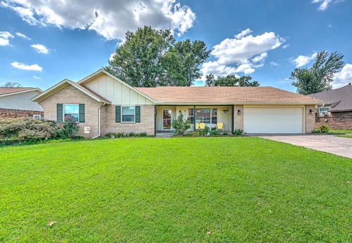 1402 S Countrywood Place  Rogers AR 72758 photo