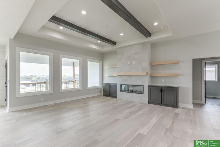 Property Photo:  5508 N 213 Street  NE 68022 
